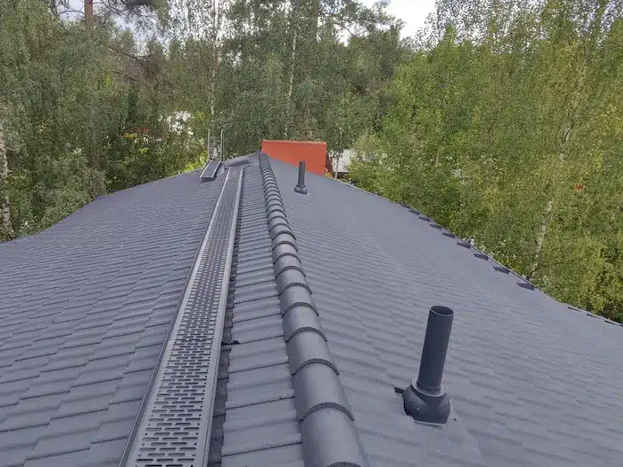 Tiilikaton pinnoitus Äänekoskella ammattitaidolla toteutettuna